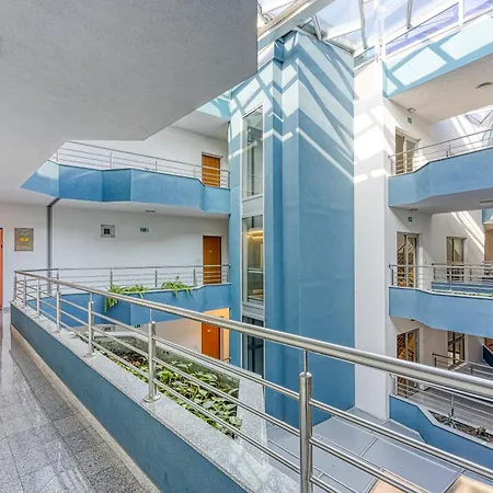 Dea - Three Bedroom Apartment *