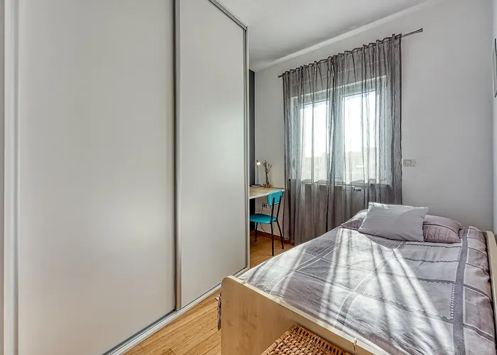 Dea - Three Bedroom