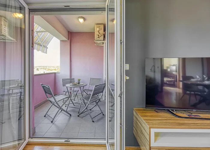 Dea - Three Bedroom Пула