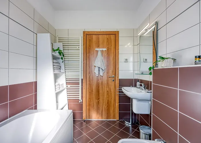 Dea - Three Bedroom
