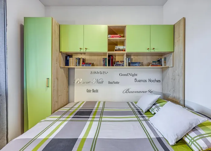 Dea - Three Bedroom Apartman Póla