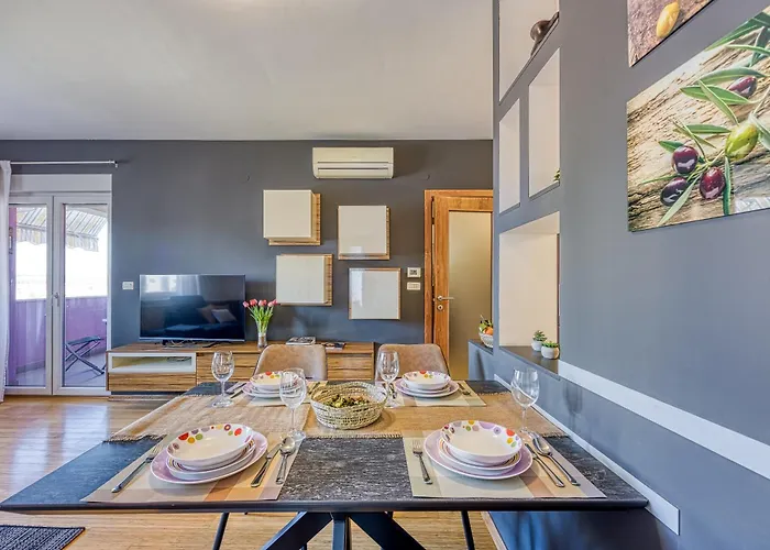 Dea - Three Bedroom Апартаменты *