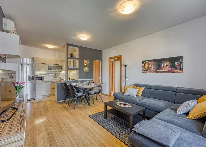 Dea - Three Bedroom *