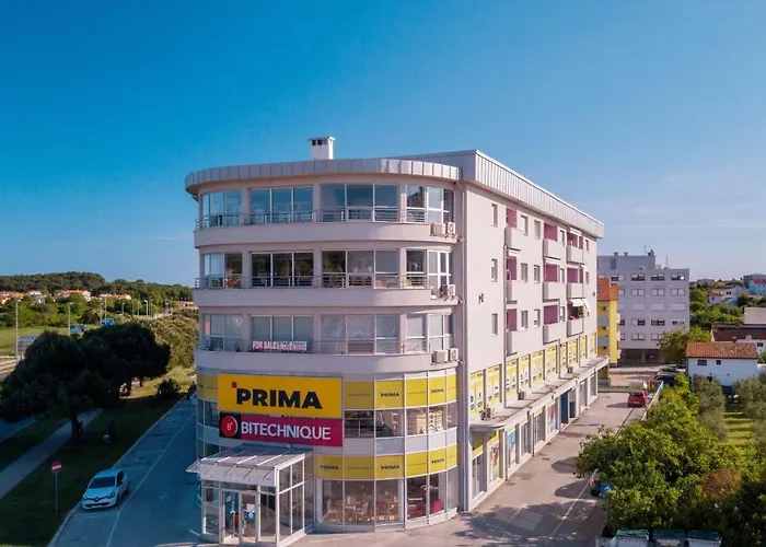 Dea - Three Bedroom Apartman